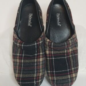 Bjorndal "Ally" style clogs/mules Black Red Gray Tan Plaid  size 8 GUC